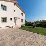Дом отдыха Mirador Каштел-Стари