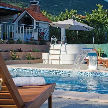 Holiday home Mirador Kastel Stari