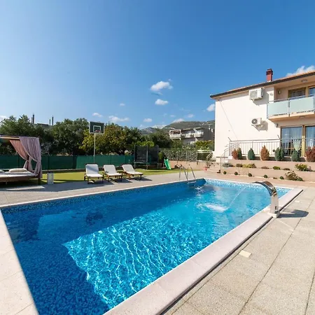 Mirador Holiday home Kastel Stari