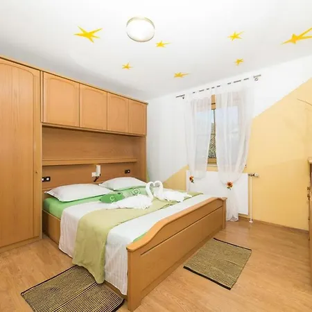 Mirador * Kastel Stari